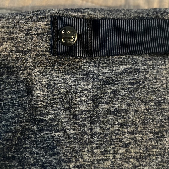 LuLu Customizable Snap Scarf - Picture 2 of 7